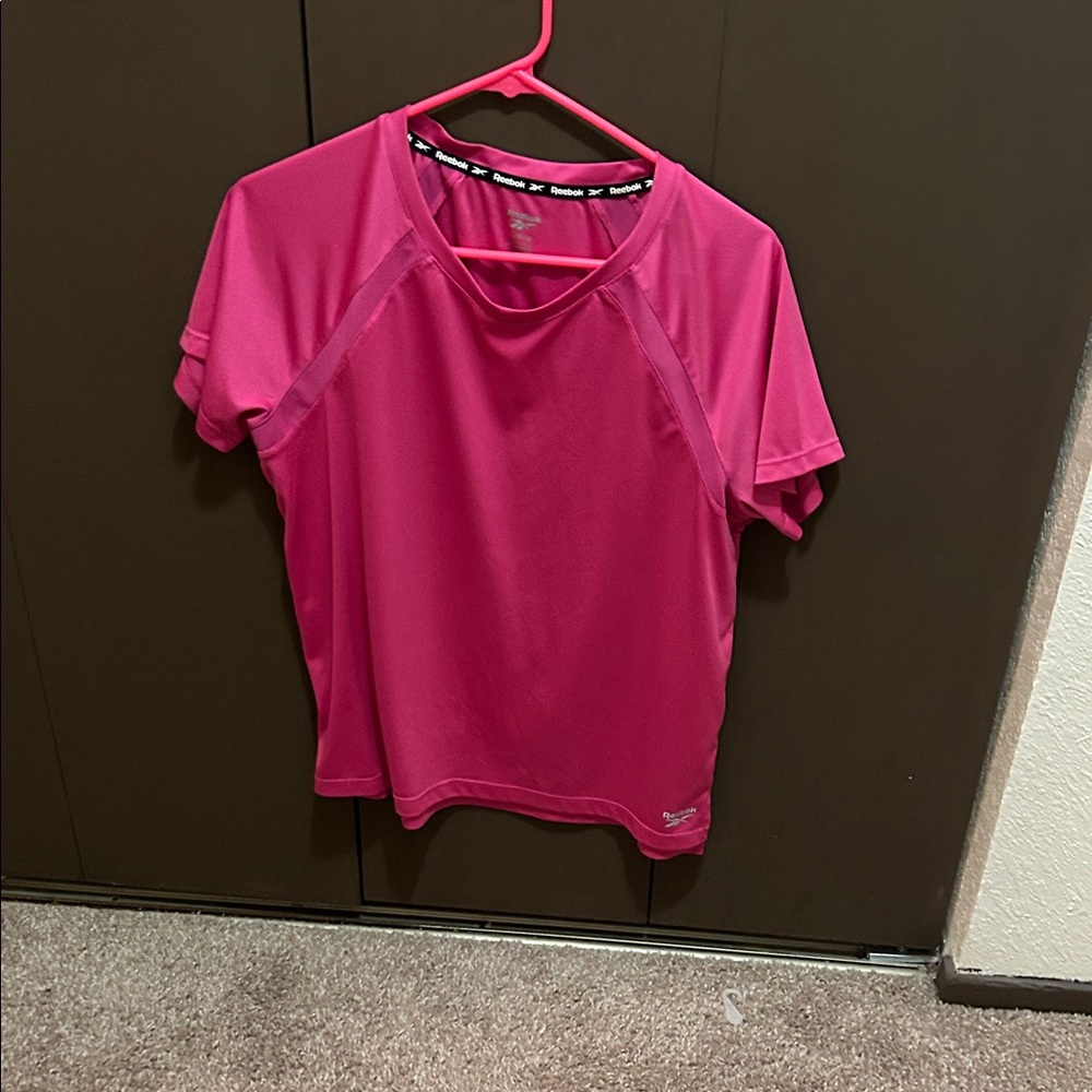 Reebok Women's Hot Pink Short Sleeve Tee